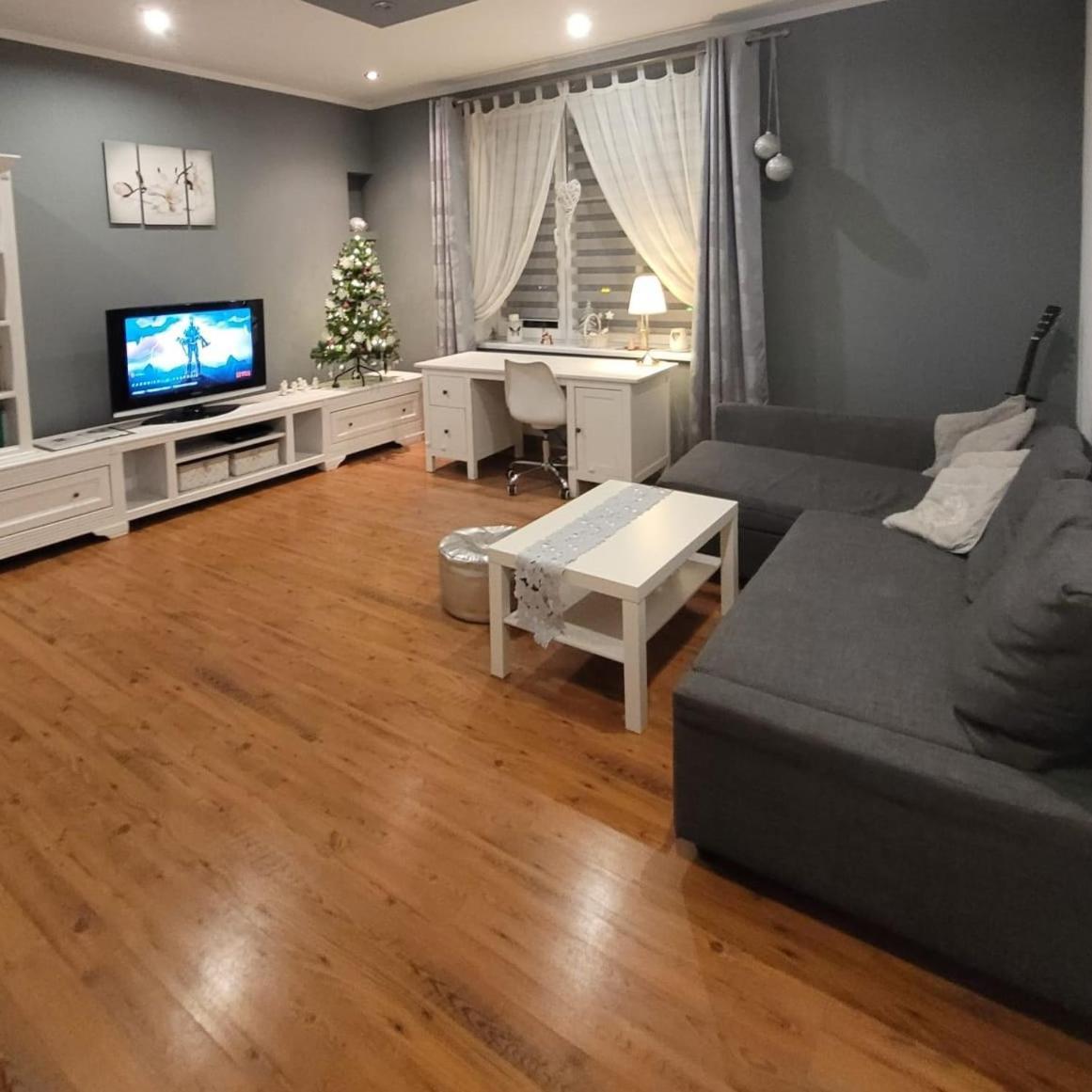 Apartament Pablo 75M2 W Centrum Tarnowskich Gor Tarnowskie Góry Kültér fotó